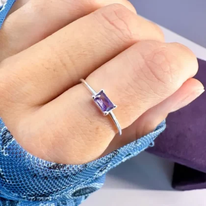Anel Solitário Roxo